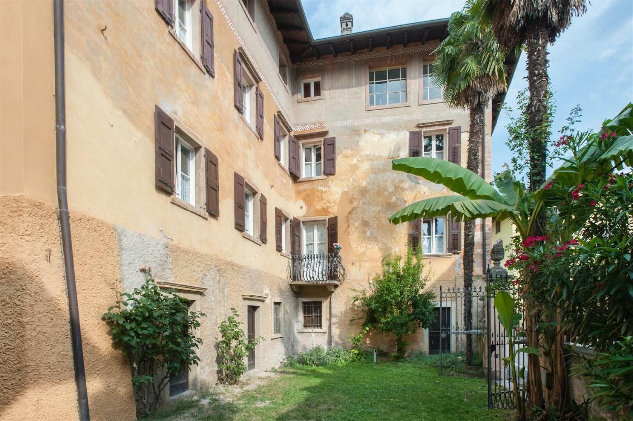 Apartment Dimora Storica Caproni *