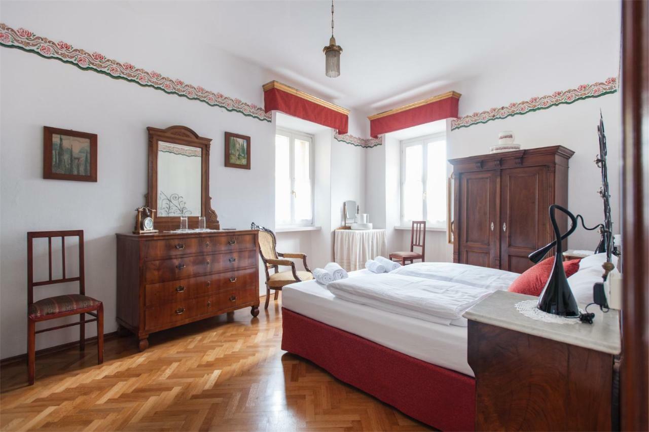 Dimora Storica Caproni Apartment Arco